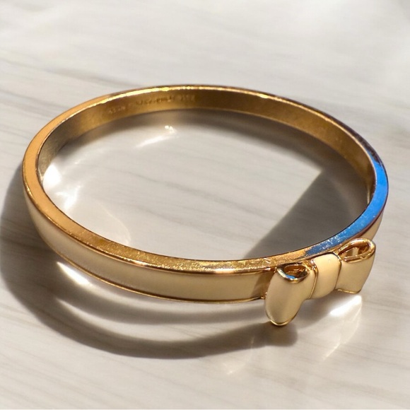 Kate Spade New York TAKE A BOW Gold & Cream CLASSIC Bangle Bracelet Stacking EUC - Picture 6 of 9